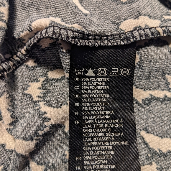 New H&M Black/White Divided Animal Print Stretchable Sweetheart Maxi Dress Sz/4 - Picture 8 of 8